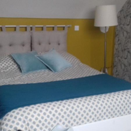 Chambre Dans Maison Privee Awoingt Exterior photo
